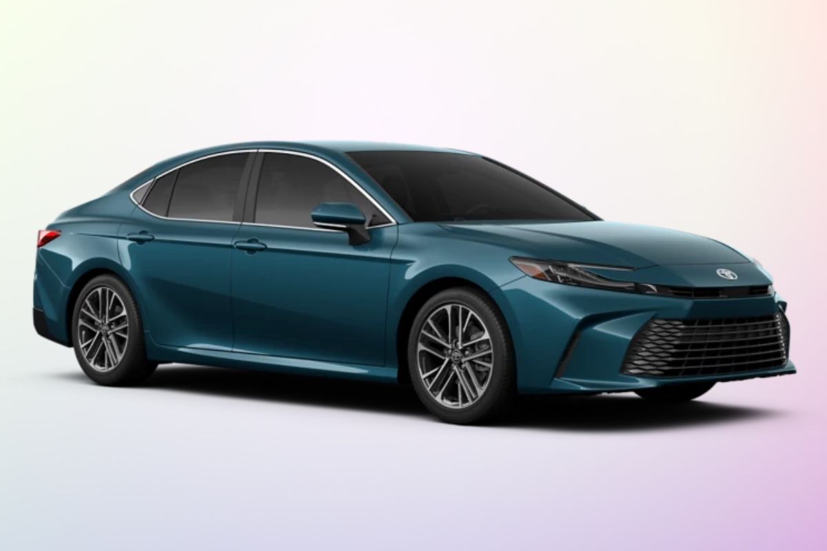 Toyota Camry 2025 India